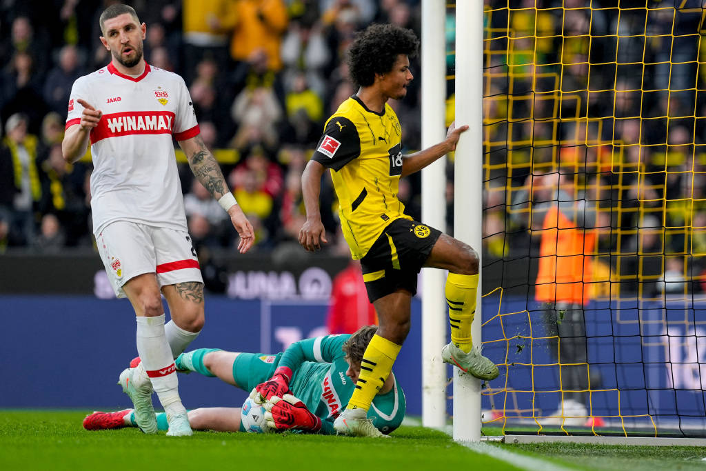 九游体育-英超焦点战曼城对阵西汉姆联