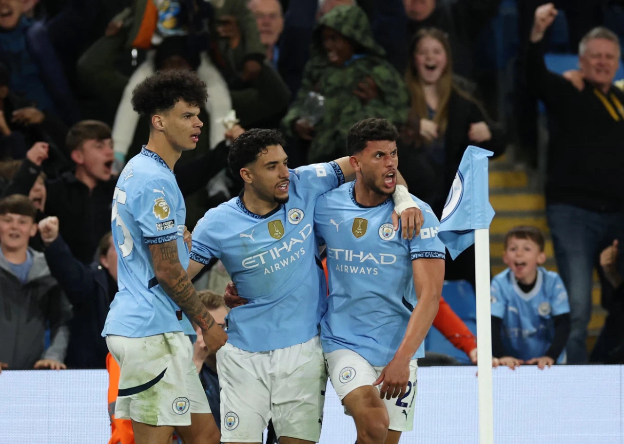 九游体育官方-转会期英超焦点战，俄克拉荷马雷霆篮板制胜，压力陡增，医务组通报恢复的简单介绍